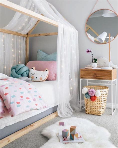 21 Great Ideas For A Canopy Bed In A Girls Room