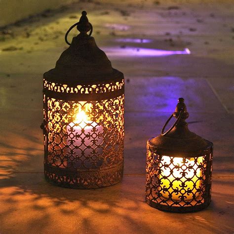 صور رمضان جديدة جدًا 1442/2021 اجمل الصور عن شهر رمضان كريم كروت بطاقات تهنئة فلاش رمضانية متحركة تحميل خلفيات احلى صور فانوس مدفع زينة رمضان مبارك رسوم يدوية. فانوس رمضان 2020 , احدث تشكيلة خلفيات و صور فوانيس ...