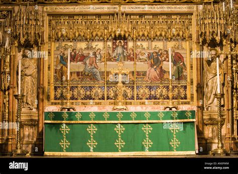 La Abadía De Westminster Londres Reino Unido Altar El Retablo Gótico
