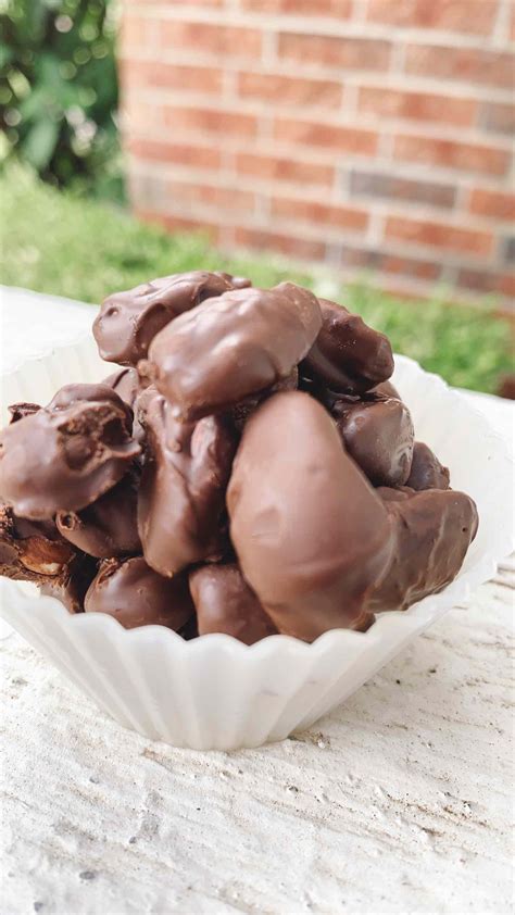 Simple Chocolate Covered Almonds