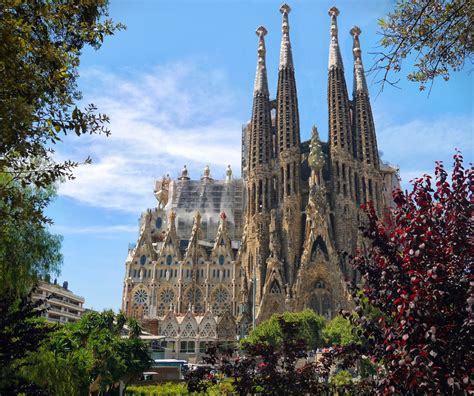 Barcelone Les Travaux De La Sagrada Família Suspendus Par Manque De