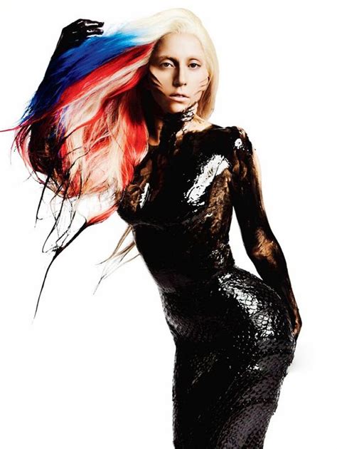 Lady Gaga Is An Oil Covered Mermaid Moda Contemporânea