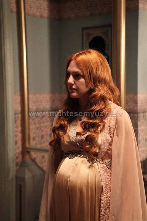 Hurrem Sultan Adelaine Kane Pale Aesthetic Pregnant Wedding Dress