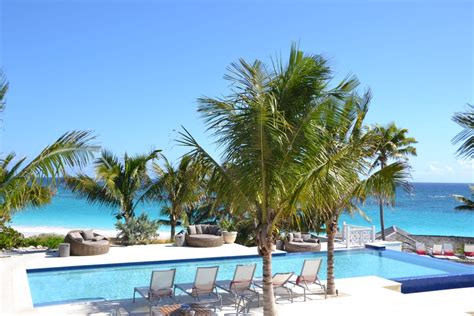 Coral Sands Hotel 5 Harbor Island Luxury Travel To The Bahamas