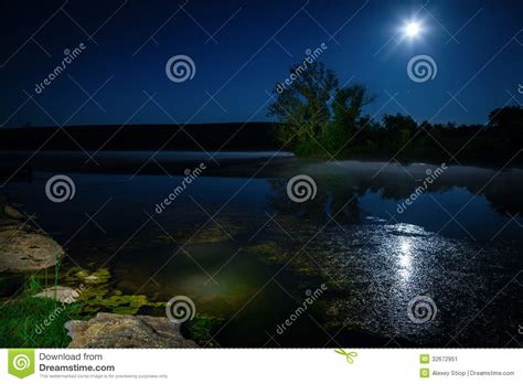 Moon Over Lake Stock Image Image Of Night Illuminated 32672951