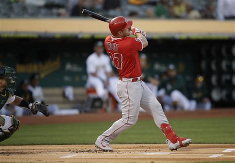 Angels Mike Trout To Have Season Ending Foot Surgery Inquirer Sports