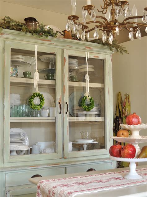 After your countertops are installed, you'll want to explore the multitude of options for how to decorate kitchen counters, from what is a credenza? 25 Kitchen Christmas Decorations Ideas For This Year ...