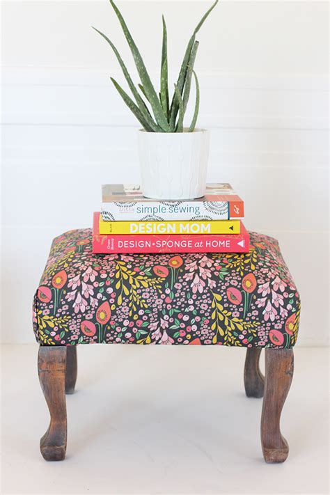 House amp home fuzzy stool diy. Alice and LoisDIY Reupholstered Stool