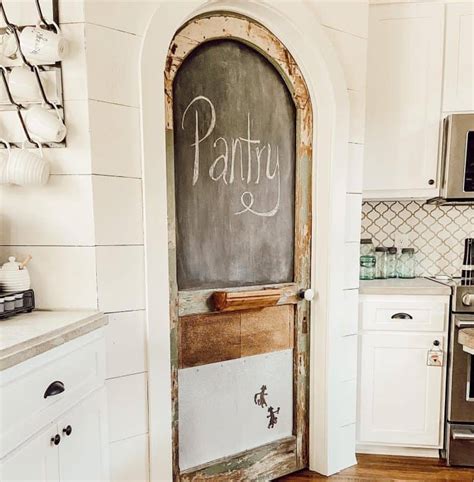 42 Unique Pantry Door Ideas That You Must See