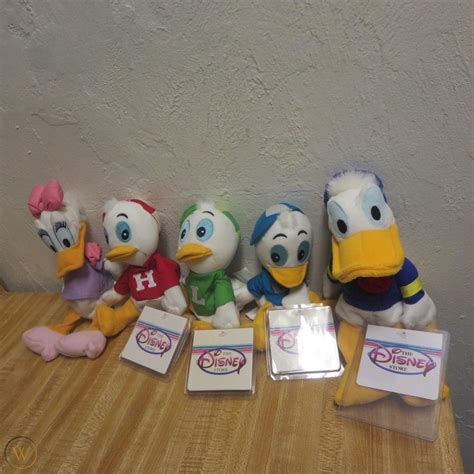 Disney Store Huey Dewey Louie Donald Duck Daisy Plush Beanie Set Of 5
