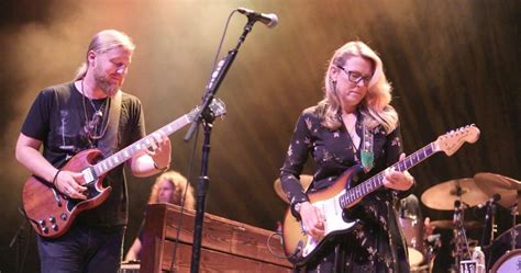 Tedeschi Trucks Band And Co Bring Wheels Of Soul Tour To Saratoga Springs