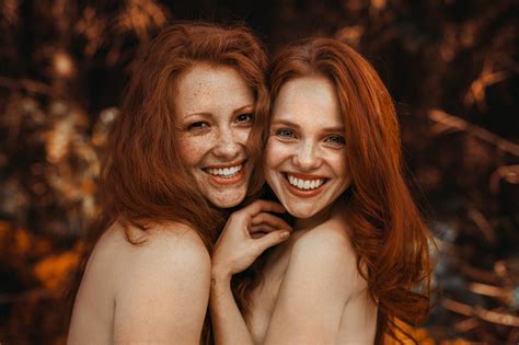 Hintergrundbilder Menschen Frauen im Freien Frau Rothaarige Modell Porträt nackten