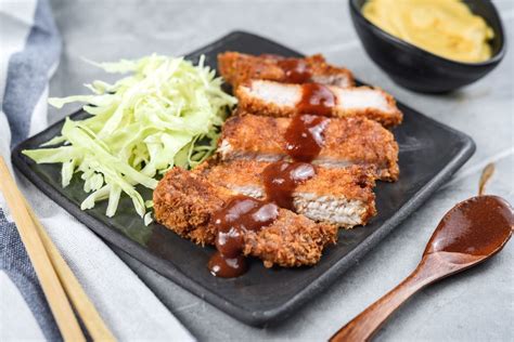The shrimp is then coated with flour, paprika and beaten eggs. Japanese Fried Pork Cutlet (Tonkatsu) Recipe
