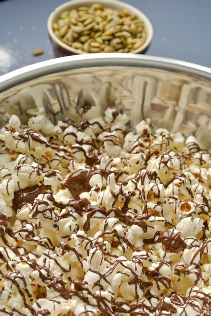 Fashionably Mfrench Chocolate Drizzle Salted Popcorn