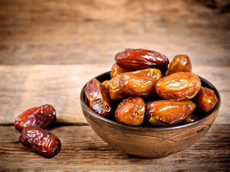 Top 10 Amazing Benefits Of Dates Khajoor For Health Hair And Skin