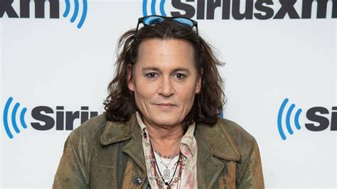 Johnny Depp Stuns Fans With Utterly Unrecognizable Appearance In Latest