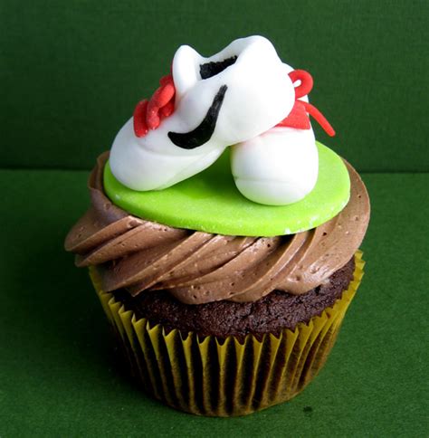 Made by bake that and party. Running-themed cakes that take the cake