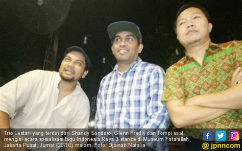 Tapi tau kah kalian lagu indonesia raya yang sering kita nyanyikan hanyalah 1/3 dari lirik asli lagu indonesia raya itu? Trio Lestari Dukung Sosialiasi Lagu Indonesia Raya 3 ...
