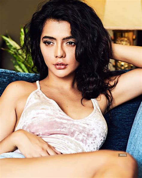 These Captivating Photoshoots Of Ruhi Singh You Surely Cant Give A Miss Pics These