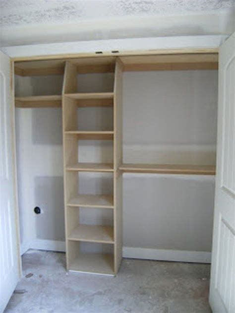 Make your own custom closet shelves with this easy tutorial! Easy and affordable diy wood closet shelves ideas 15 ...