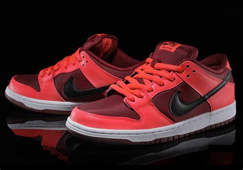 Nike Sb Dunk Low “laser Crimson＂新配色释出heroskatecom滑板中文第一站