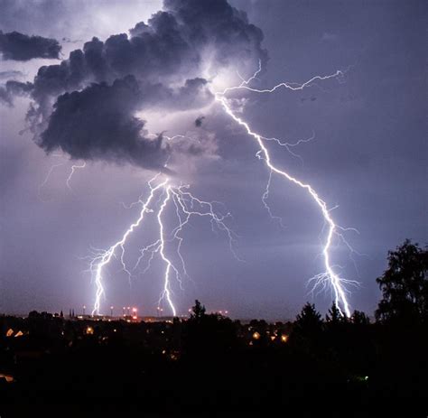 Tödliche Experimente Gewitter Blitze Waren Herrliche Tode Für Physiker
