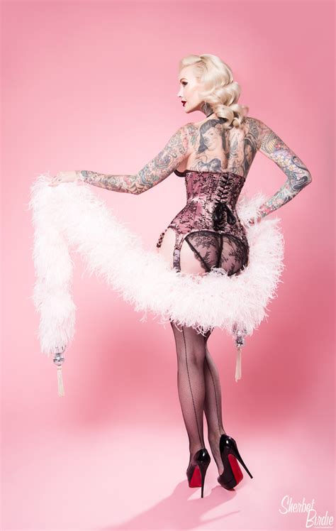 Sabina Kelley Takes On Our 2019 Pin Up Issue In A Full Retro Revival