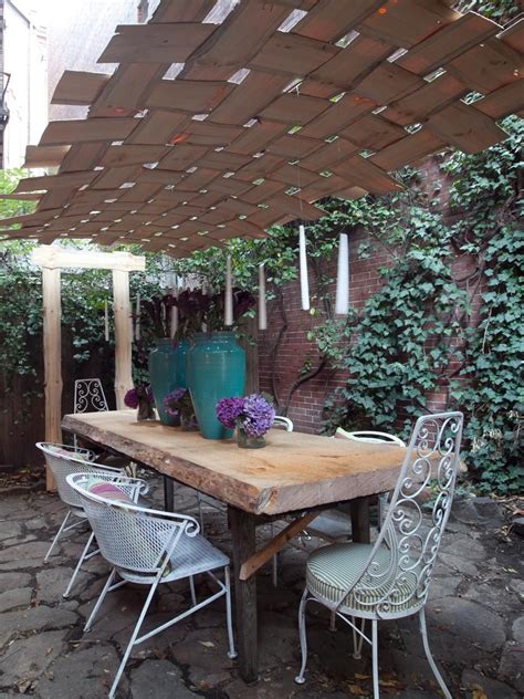 Simply follow these steps, and you can be chilling out in a private outdoor. 10 Creative DIY Outdoor Shady Space Ideas | Shade canopy ...