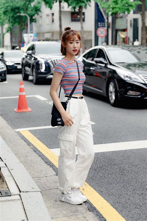 August 2019 Summer Seoul Womens Street Style écheveau 1000