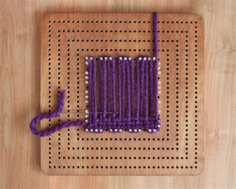 Relmu Is A Multiple Pin Loom Set For Buly Yarn That Works Like The Zoom