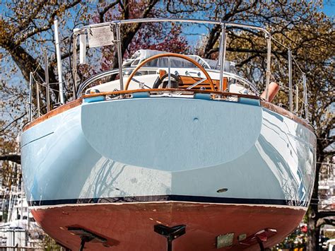 Boat Hull Painting Near Baltimore Maryland By Annapolis Gelcoat