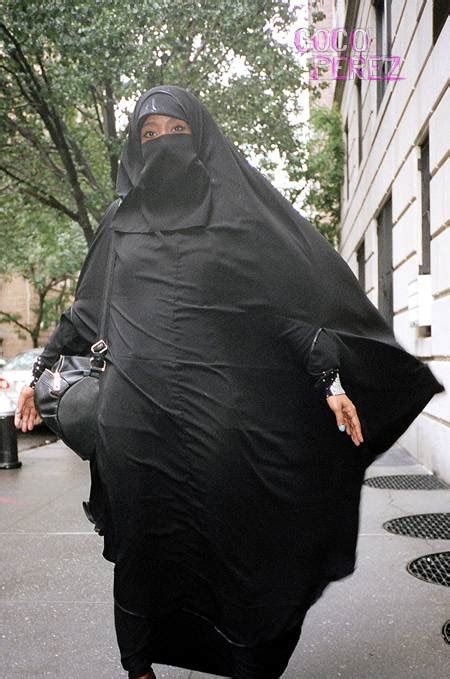 Alamcyber 2020 Wanita Ini Samakan Pakaian Wanita Muslim Dengan Kostum
