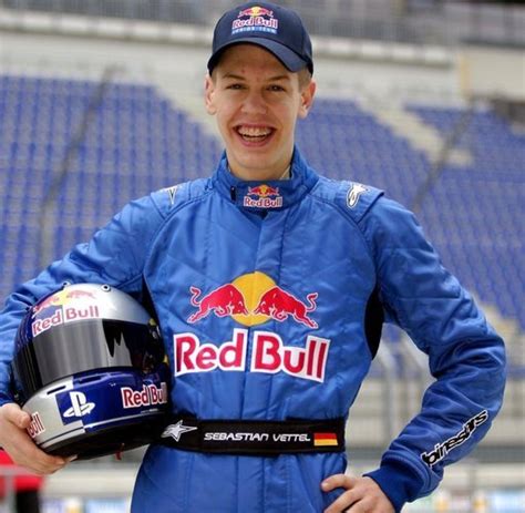 Born 3 july 1987) is a german racing driver who competes in formula one for aston martin, having previously driven for bmw sauber, toro rosso, red bull and ferrari.vettel has won four world drivers' championship titles which he won consecutively from 2010 to 2013.the sport's youngest world champion, as of 2020, vettel has the. Formel 1: Red Bull setzt auf Shootingstar Sebastian Vettel ...