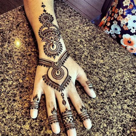Stylish Punjabi Hands Mehndi Designs For Women Mehndi Designs For