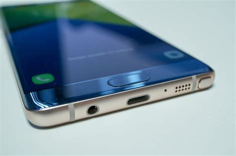 Samsung Galaxy S8 To Get Rid Of Home Button And Headphone Jack