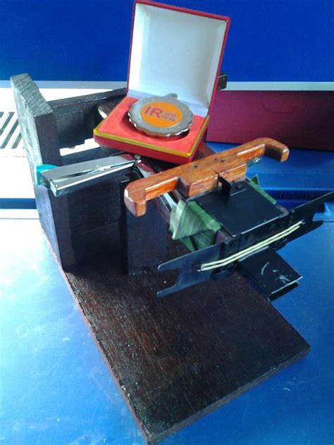 Sulit3763/1bahagian a50 markahjawab semua soalan.1. msoy group: Reka Cipta