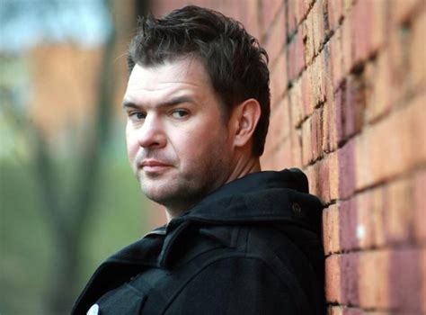 A właściwie chce tego tomasz karolak, który prowadzi teatr imka. Tomasz Karolak jako Geralt w spektaklu Wiedźmin ...