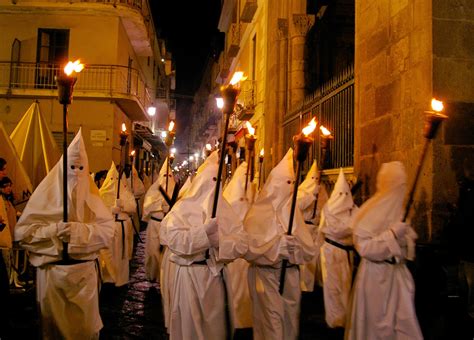 Home To Italy Sorrento Italy Easter Processions An Unforgettable