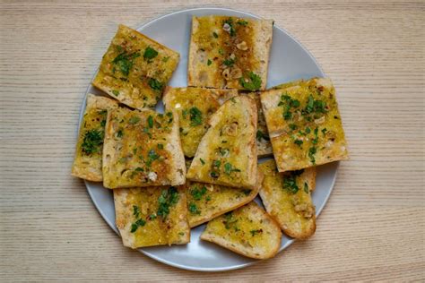 Vegan Garlic Bread Without Butter Recipe No Frills Kitchen