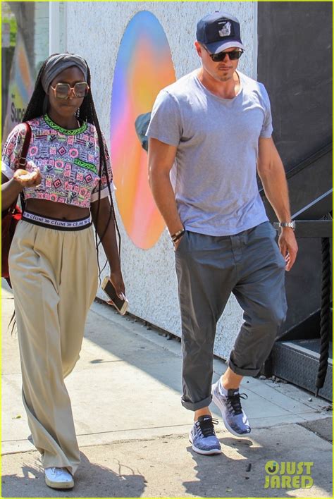 Eric Dane Grabs Lunch With A Mystery Woman Photo 4130923 Eric Dane Photos Just Jared
