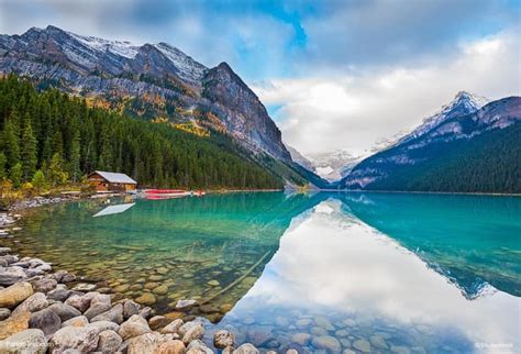 Top 15 Incredible Lakes In Canada Places To See In Your