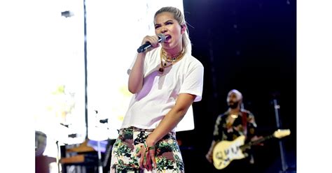 she doesn t want to be defined by her sexuality fascinating facts about hayley kiyoko