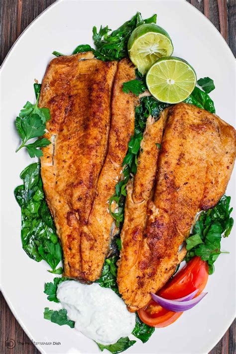 Crispy southern fried catfish the seasoned mom / remove to paper towels and pat dry. Crispy Pan Fried Catfish Side Dish - Crispy Southern Fried ...