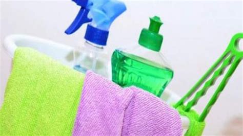 Cómo usar cloro para desinfectar mi espacio de trabajo o casa