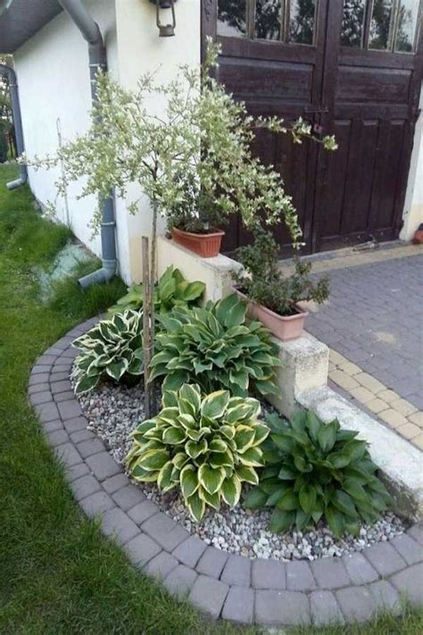 30 Gorgeous Low Maintenance Front Yard Ideas Page 10 Gardenholic