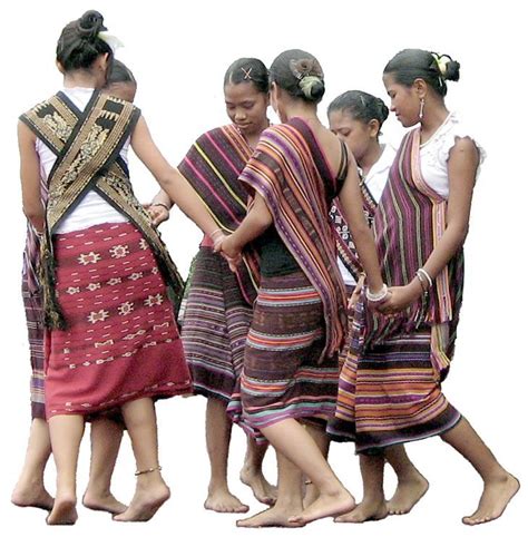 Timorese Women Dancing Women Dancing Traditional Outfits Women