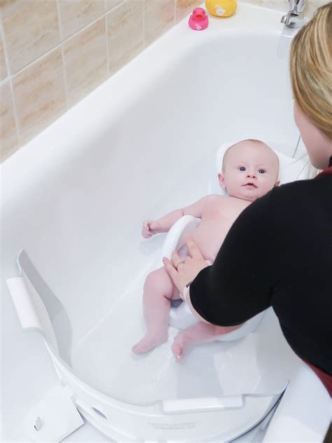 Buy BabyDam Bathwater Barrier from the JoJo Maman Bébé UK online shop