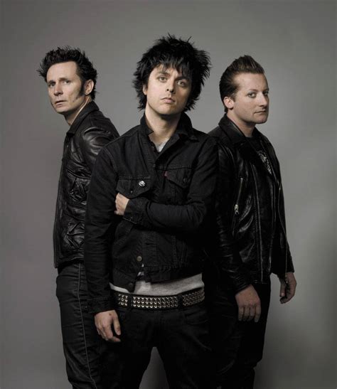 21 guns by green day from '21st century breakdown,' available now. 21 Guns chords & tabs by Green Day @ 911Tabs