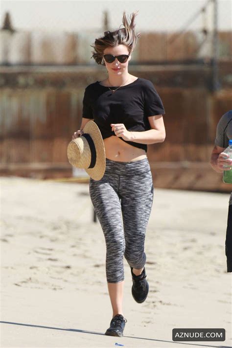 Miranda Kerr Pokies In Tights Jogging In Malibu Aznude