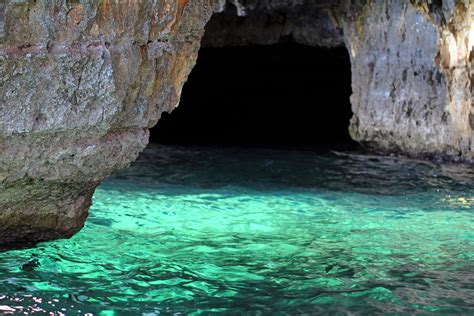 Body of Water in Cave · Free Stock Photo